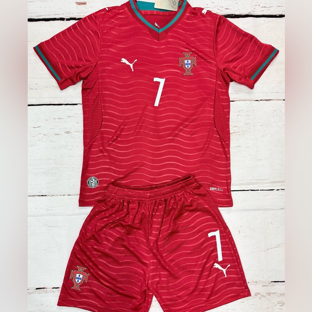 Ronaldo Youth Jersey + Shorts Kit NEW!! 2026 Portugal Home Kids Set LARGE 10-12
